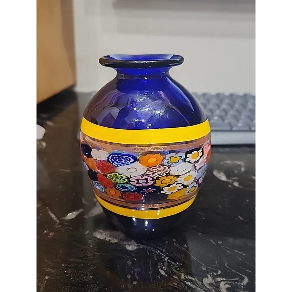 Ross Simons Blue Murano style glass bud‎ vase 4.5